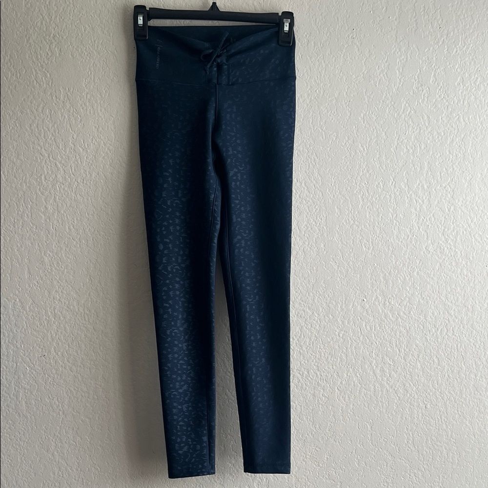 E.L.I.T.E Gala Sport Leggings in Black in Size S-M